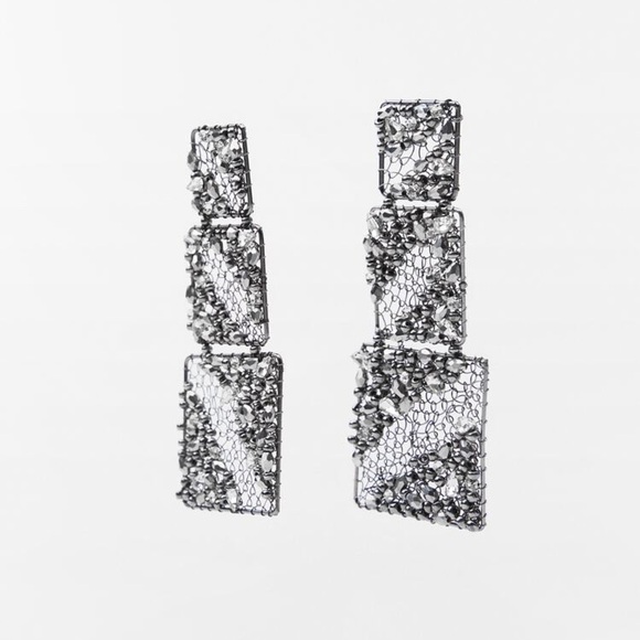 🌹NWT. Zara Long Metal Earrings with Mesh Details, Square Shapes and Rhinestones. - Picture 5 of 6
